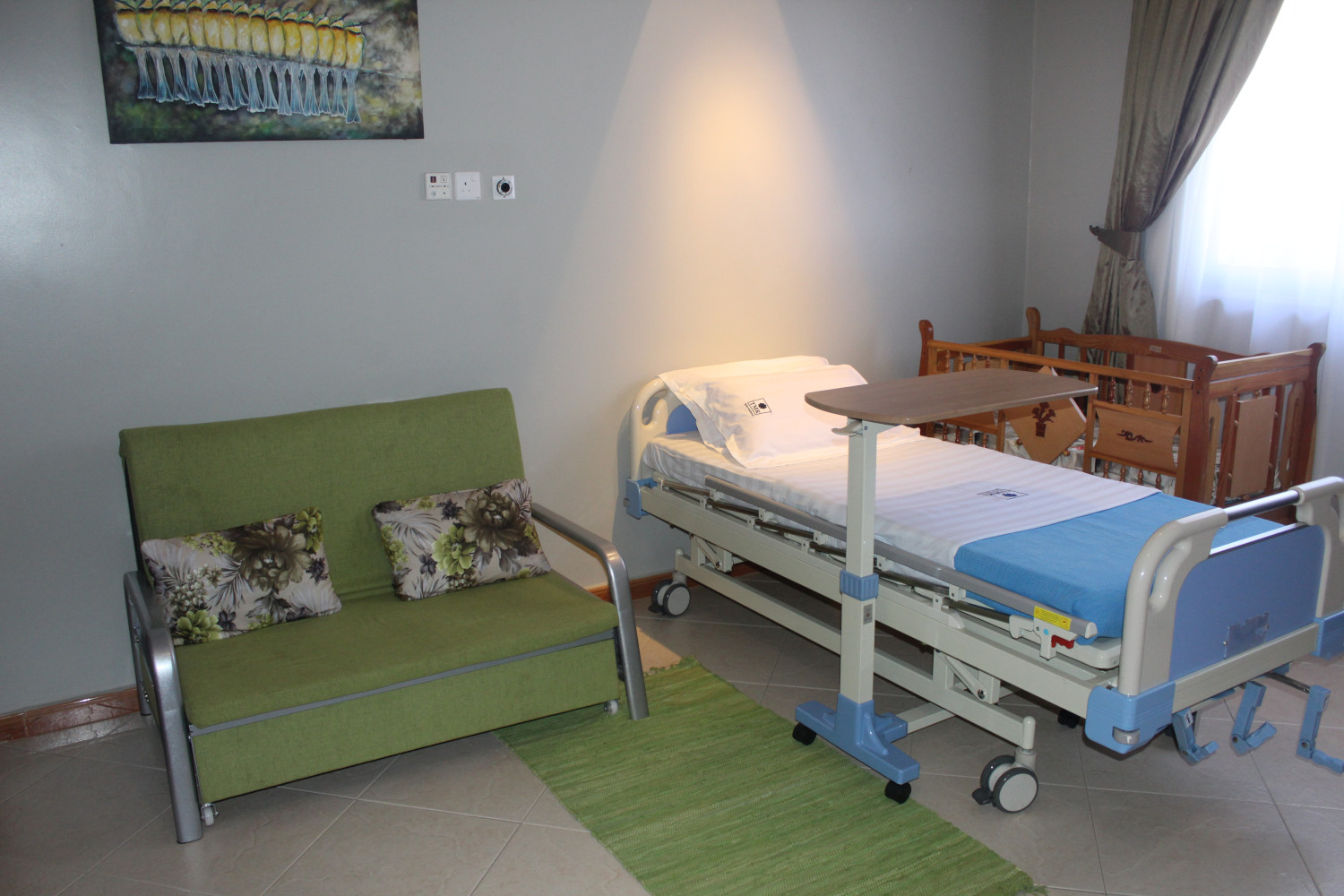 admission room for maternity delivery